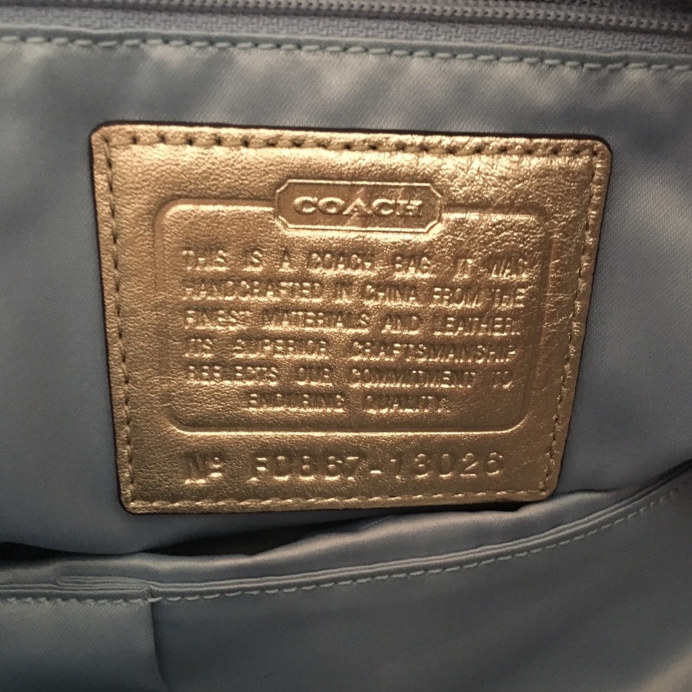 Authentic Coach Signature Collection Tote - Picture 5 of 8
